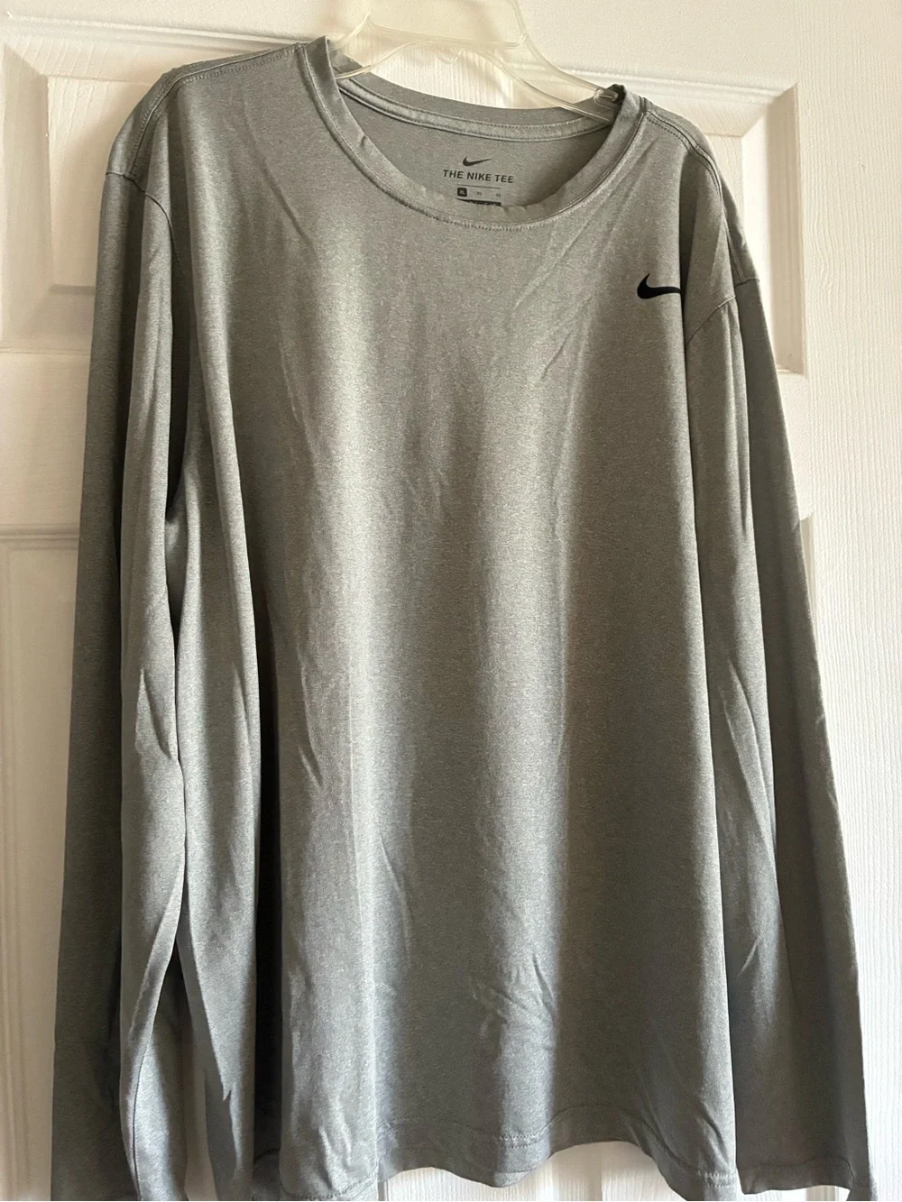 Nike Men’s Long-Sleeve Tee in Light Gray with Black Swoosh
